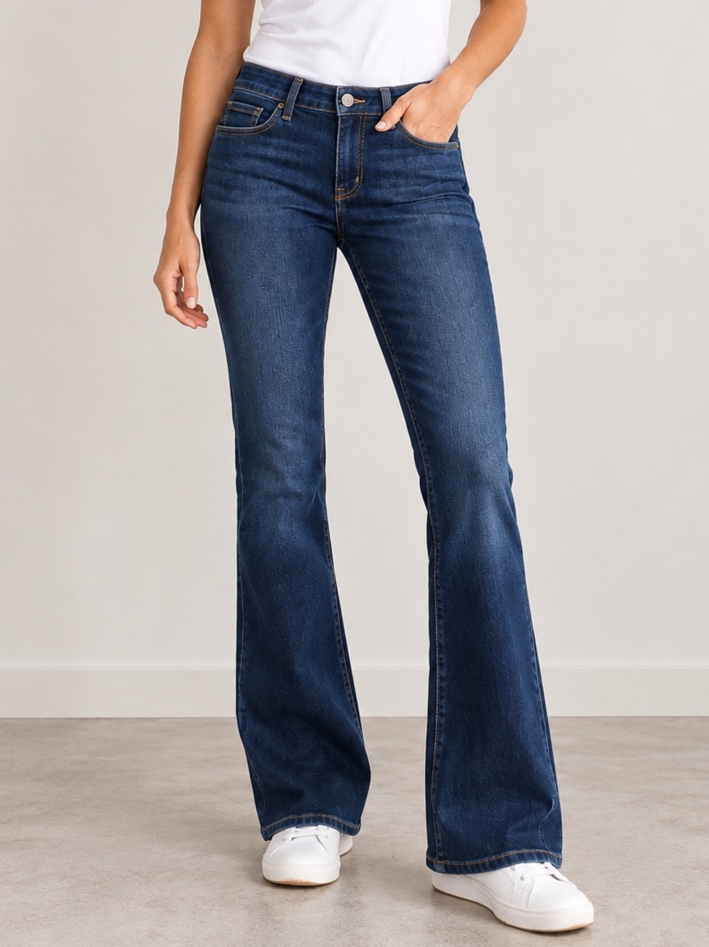 Old Navy Kicker Boot Cut Jeans 6 Tall 34 Inseam Mid Rise Dark Wash Stretch Denim